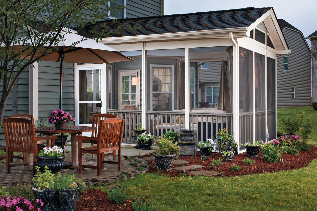 Lauderhill Fence & Deck - deck builder serving Lauderhill, FL